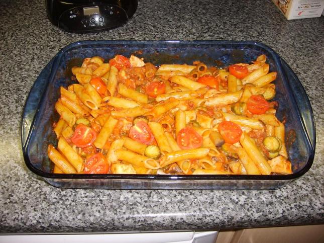 Yummy chicken and bacon pasta bake